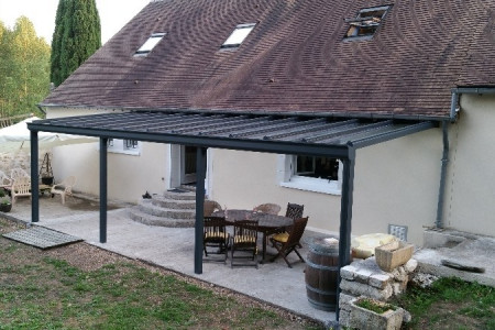 Pergola grise - 8,50m x 3,20m - 27m²